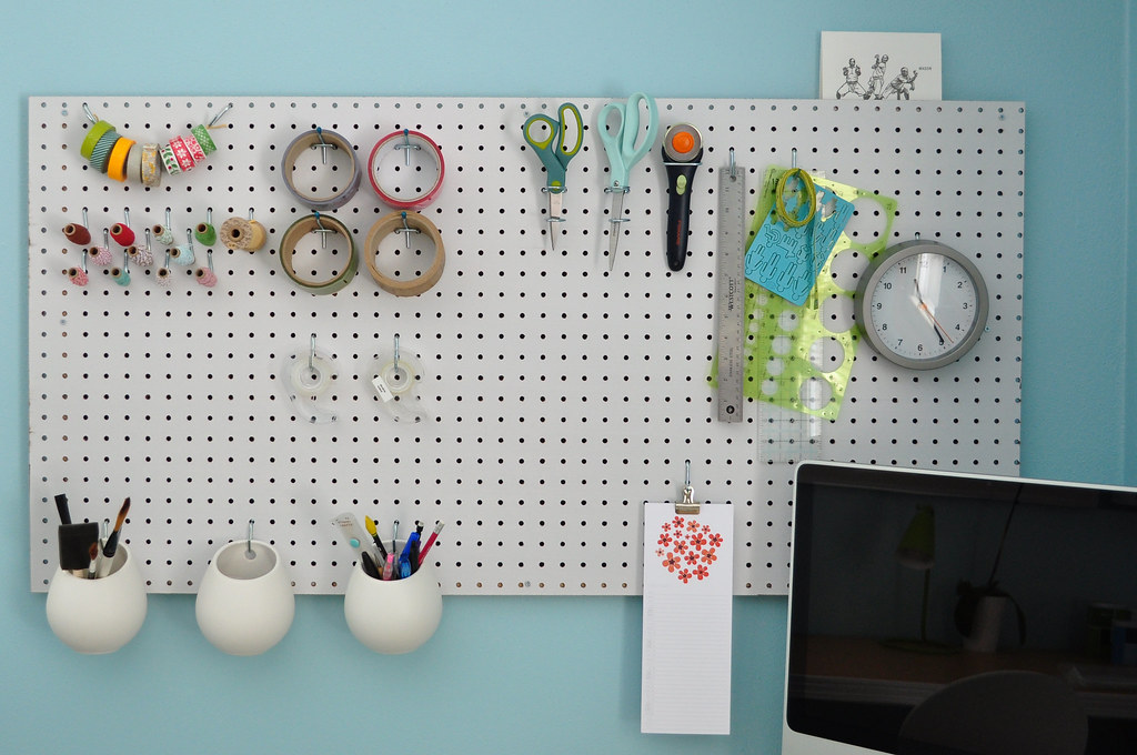 From Clutter to Clarity: How Pegboard Storage Can Revamp Your Home