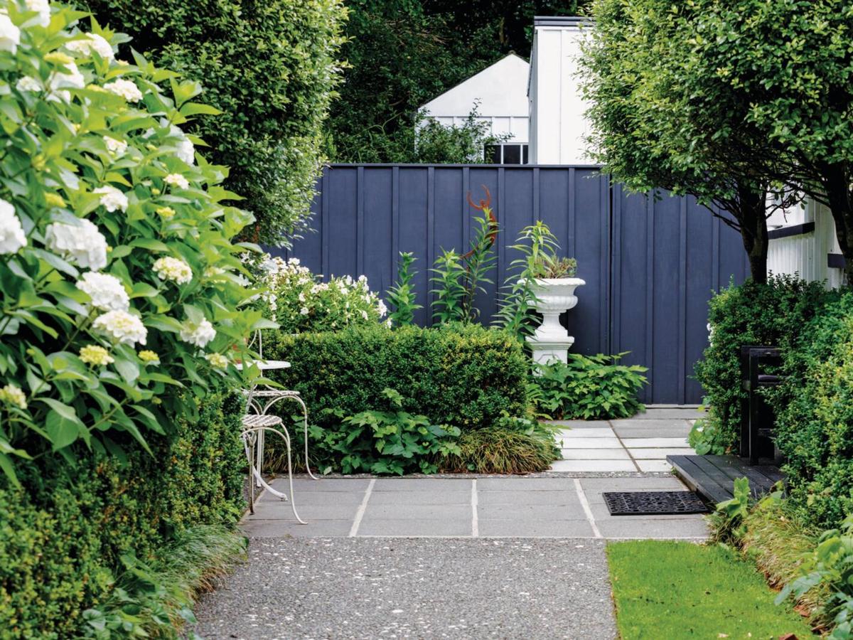 How Garden Verge Boundary Posts Add Security And Style To Your Property?