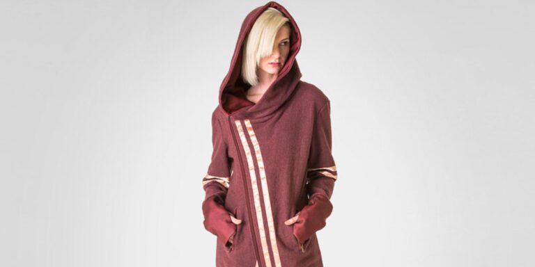 Jacquemus Hoodies vs. Sp5der Hoodies