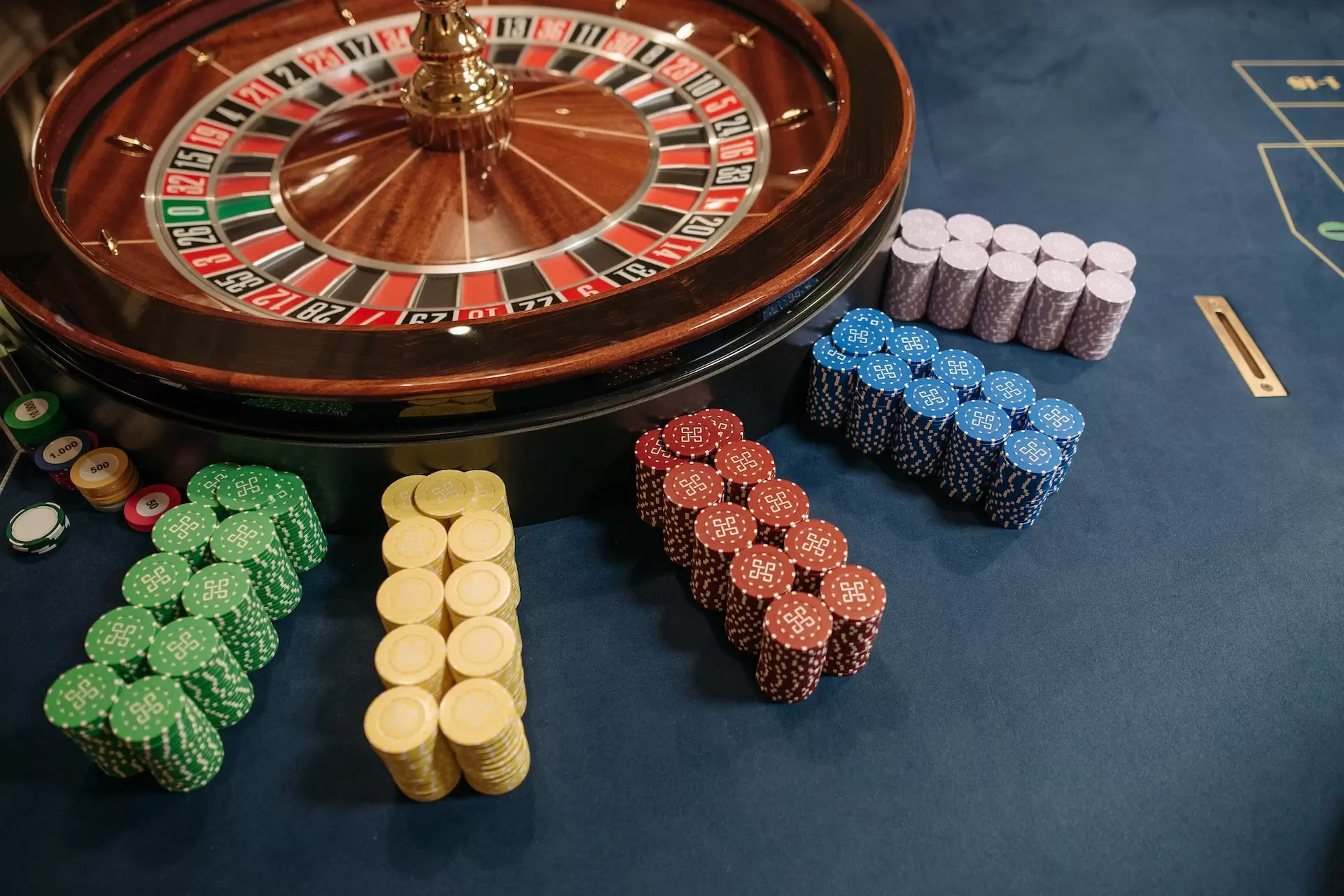 Bonuses and Promotions in Online Casinos: How to Make the Most of Them