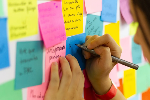 How Custom Sticky Notes Boost Brand Visibility in the Workplace