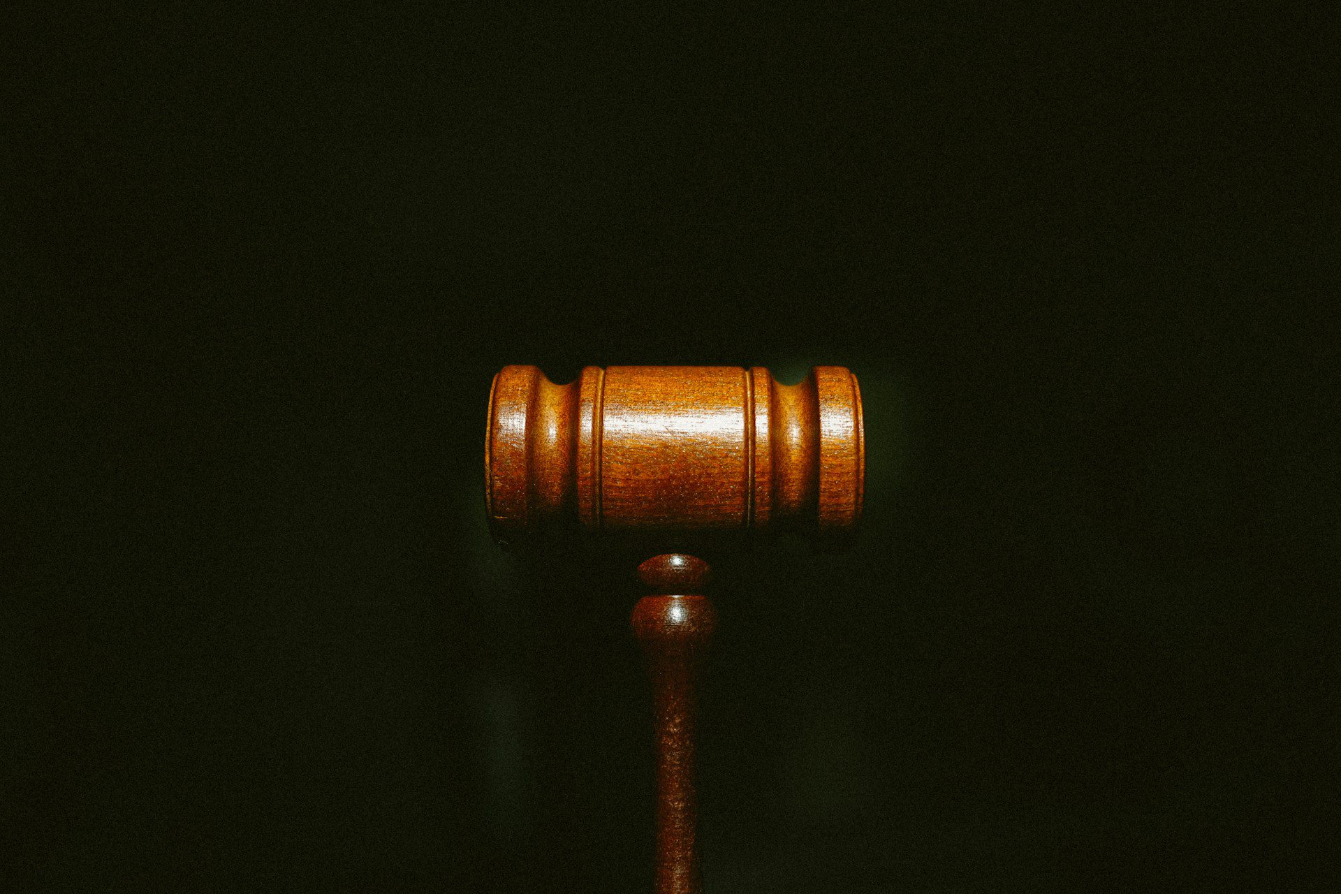 Immigration Lawyer for Portugal – When and Why Do You Need Legal Support?