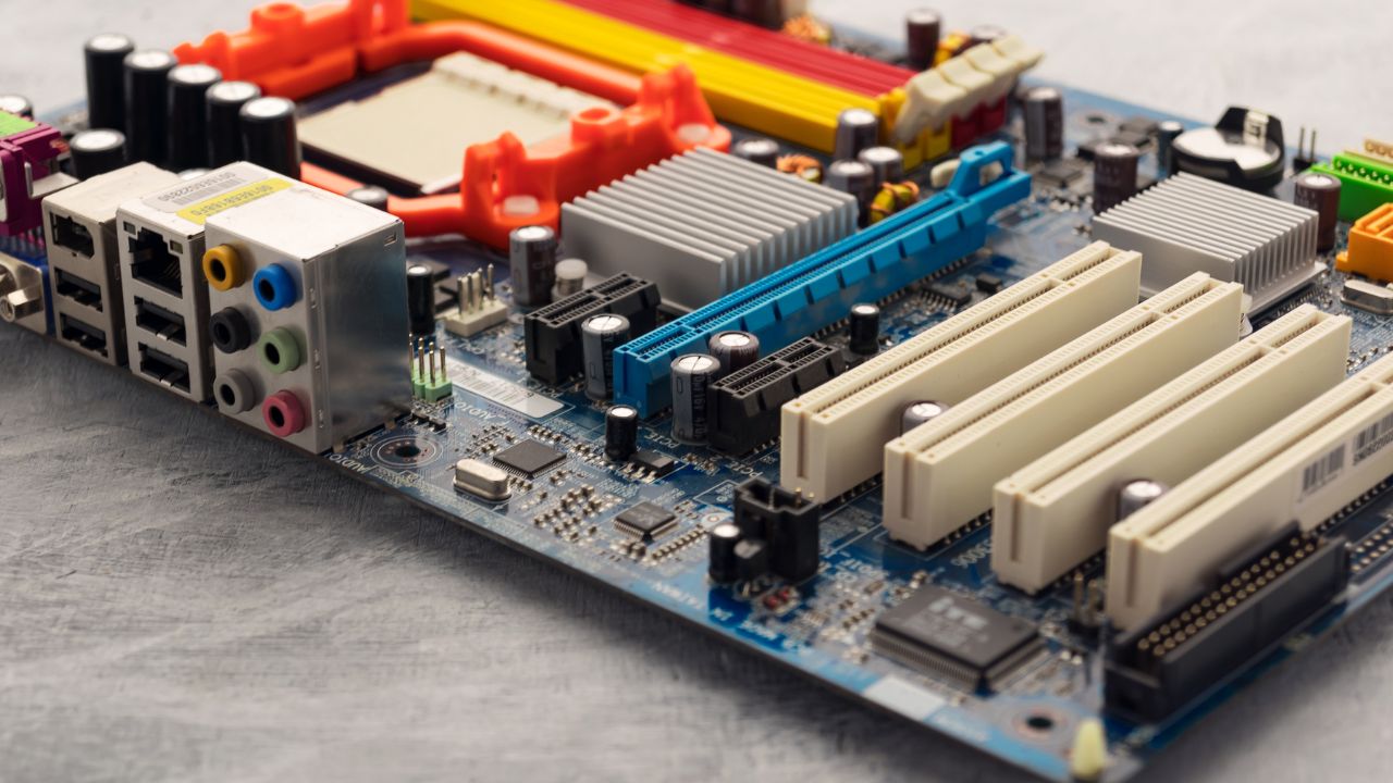 Why 100GBASE-ZR4 Often Appears at Network Decision Turning Points